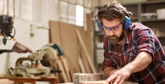 Multiple Recruitment for Carpenters in Canada